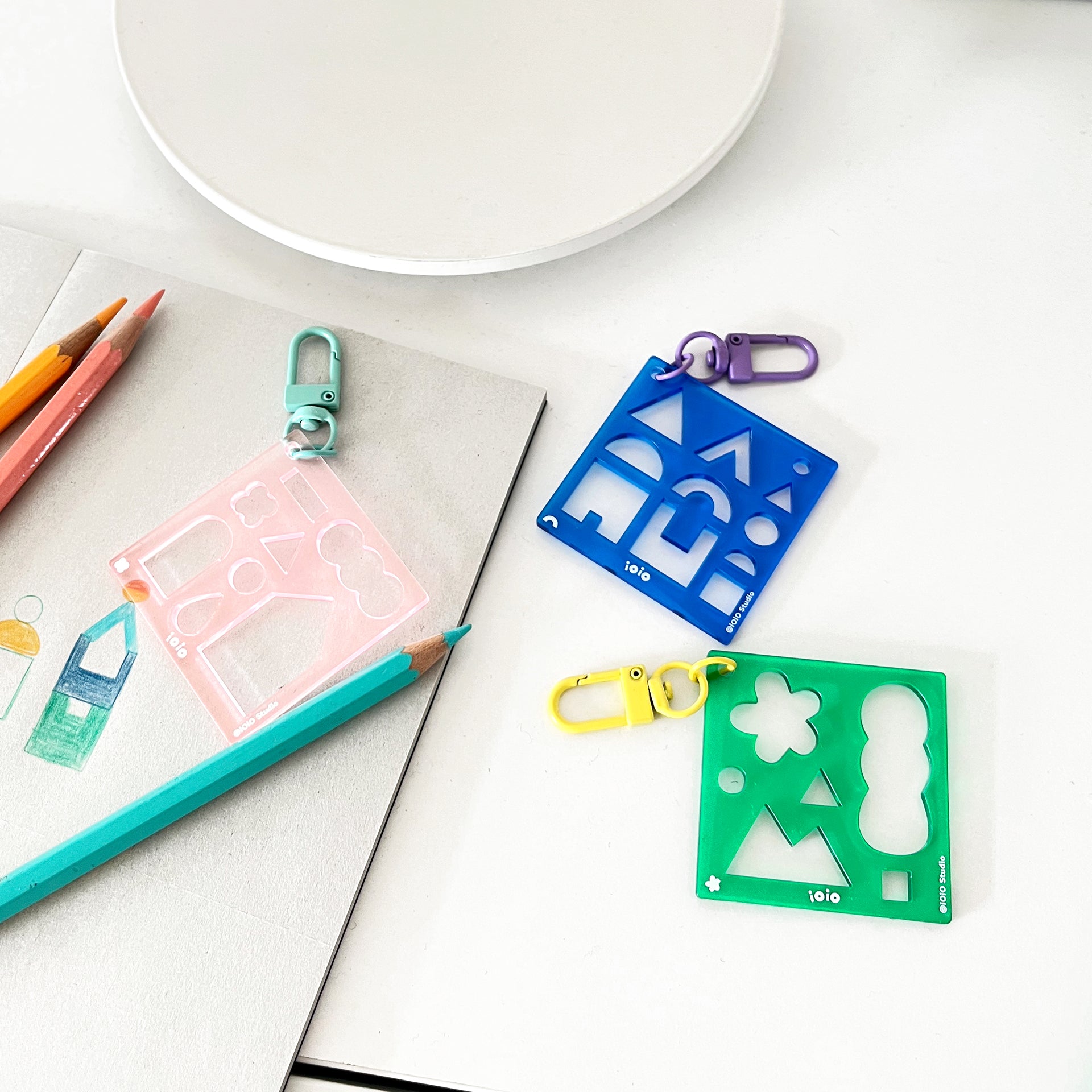 Shape Normograph Keyring - Green – ioio-studio